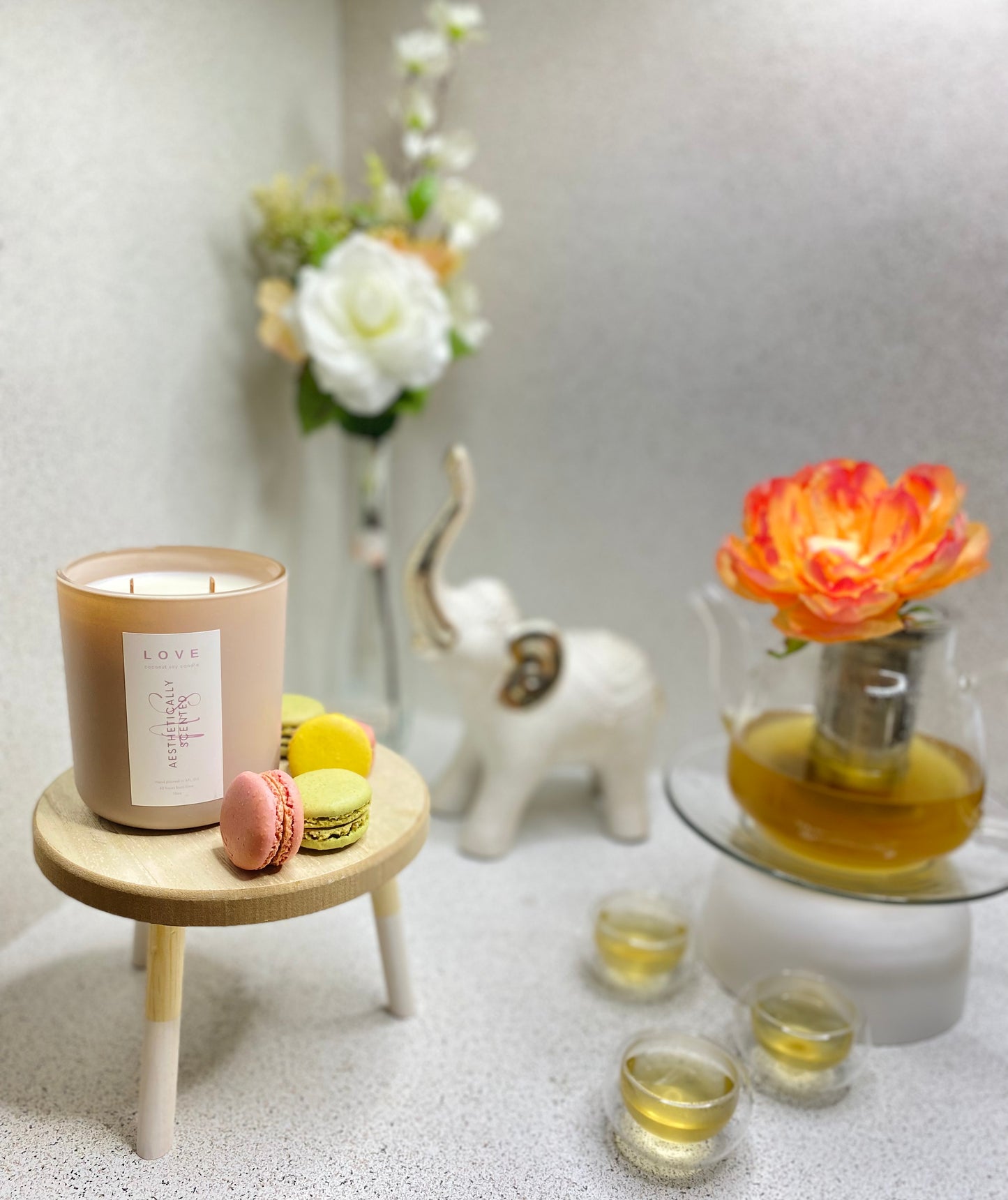 L O V E CANDLE